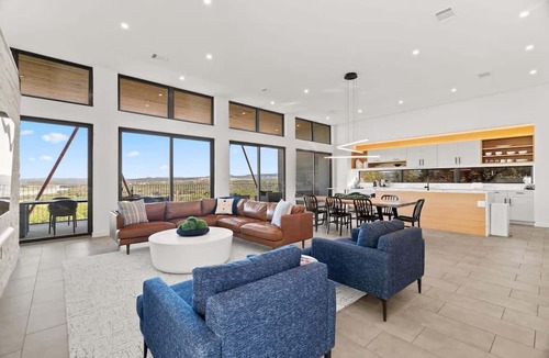 Lago Vista House | Award-Winning Lakehouse | Pool + Lake Views