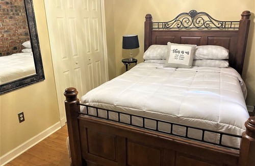 Beauregard Town Historic District Condo | Mardi Gras Central, 1 Block to River Center, Minutes to LSU