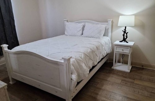 Pine Grove Apartment | Chateau 15, spacious townhouse in Tickfaw, LA