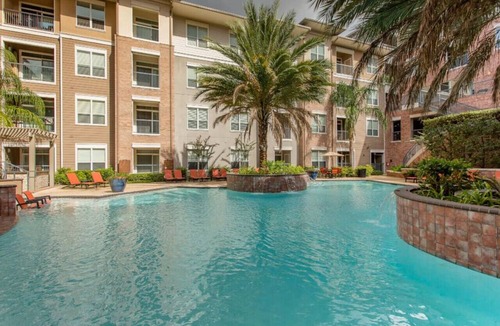 Texas Medical Center Apartment | Spacious Furnished Apartment by NRG Stadium