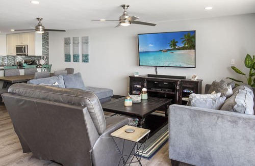 Port Aransas Condo | Gulf Shores #605: Sixth Floor Beachfront newly renovated 2 Bedroom 2 Bathroom Condo