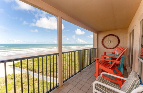 South Padre Island Condo | Suntide II 505 - Top Floor Condo w/Vaulted Ceilings, Private Balcony, Beachfront Pool & Spa, Direct Ocean Access