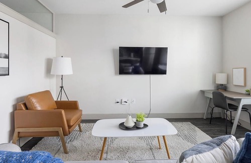 Vickery Meadow Apartment | Landing | Incredible 1BD, Gym, Pool