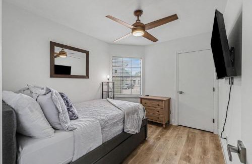 The Colony House | Beautiful updated home in the heart of The Colony