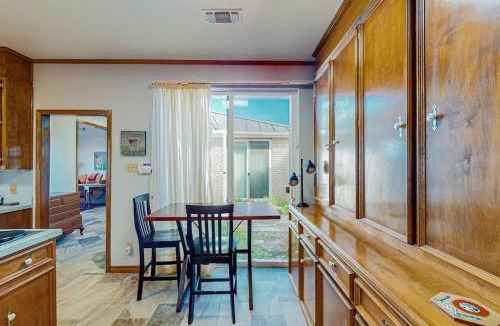 Kerrville House | 2-Story Home with Covered Patio, Balcony, Fireplace, Streaming, Great Views, W/D