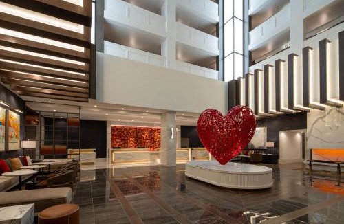Bossier City Hotel | Live Casino & Hotel Louisiana, Curio Collection by Hilton