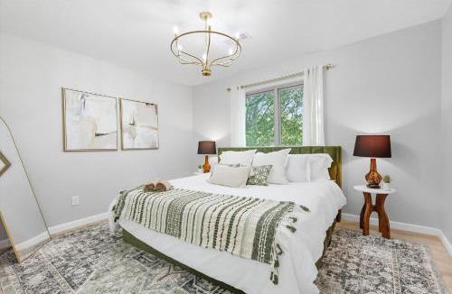 DeSoto House | 7BR 5BA w Pool Hot Tub Sport Court & Game Room