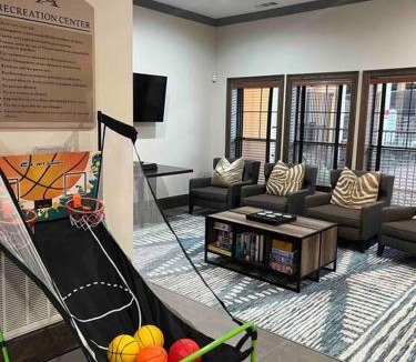 Hill Country Galleria Apartment | Hill Country Hiatus!