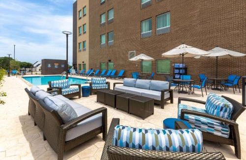 Round Rock Hotel | La Quinta Inn & Suites by Wyndham Round Rock near Kalahari