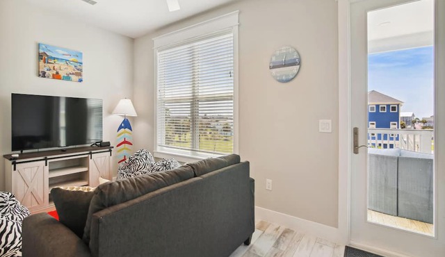 Pearl of the Sea by Ryson Vacation Rentals