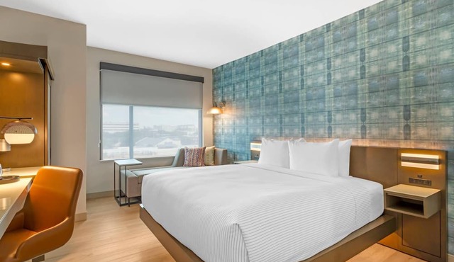 Cambria Hotel Fort Worth - Medical Center