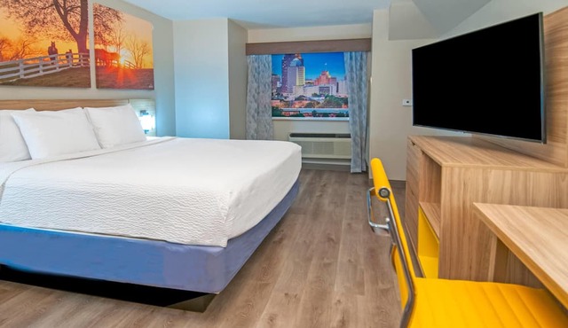 Days Inn by Wyndham Suites San Antonio North/Stone Oak