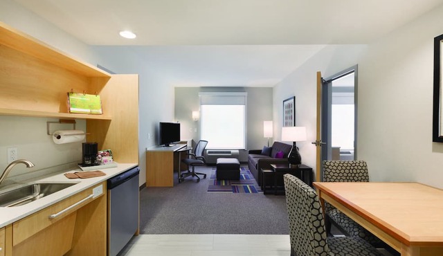 Home2 Suites by Hilton Austin North/Near the Domain