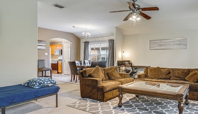 Fenced Yard & Patio! Family Escape in DFW Suburbs