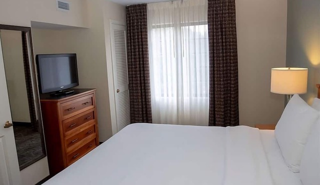 Convenient Accommodation w/Fully-equipped Kitchen | Free Breakfast