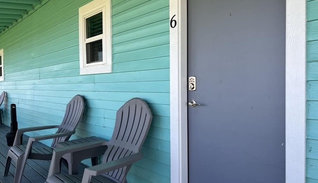 The Mark at Surfside, Apt. 6