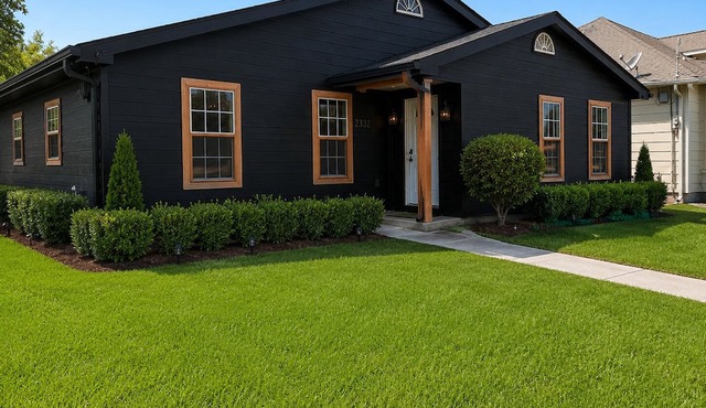 Spacious 4-bedroom house in perfect New Orleans Quiet Area.