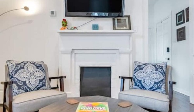 Irish Channel Apt w/Balcony | Walk to Magazine St