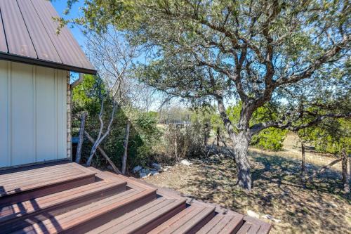 Infinity Edge Pool & Fire Pit: Spicewood Getaway!