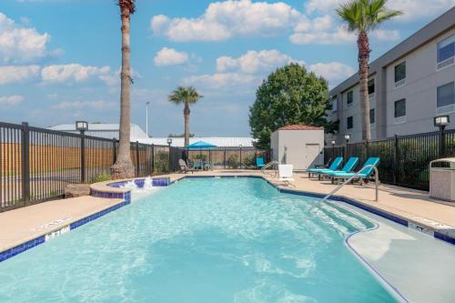 Hampton Inn Houston-Deer Park Ship Area