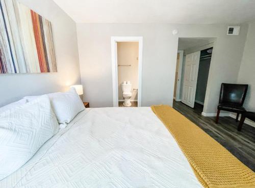 Perfect for Group with 2BR, 2BA and Pool