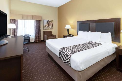 La Quinta by Wyndham Houston New Caney