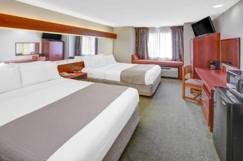 Microtel Inn 